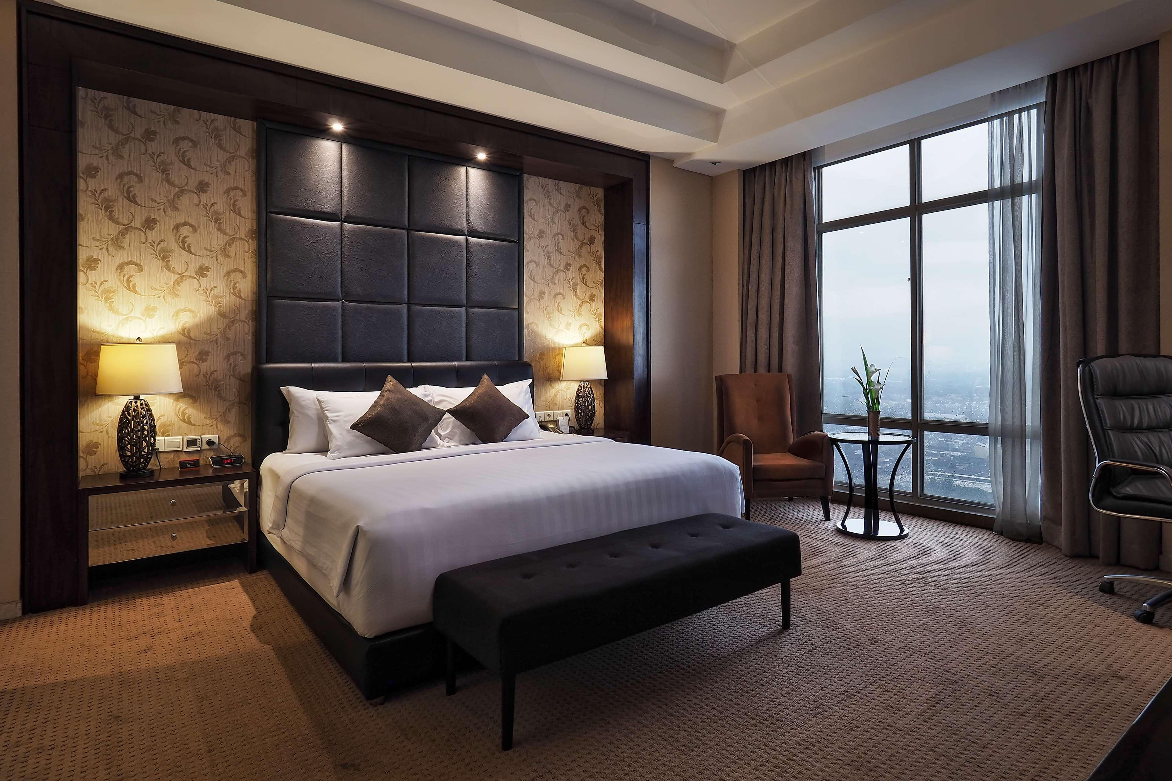 Grand Mercure Solo Baru Extérieur photo