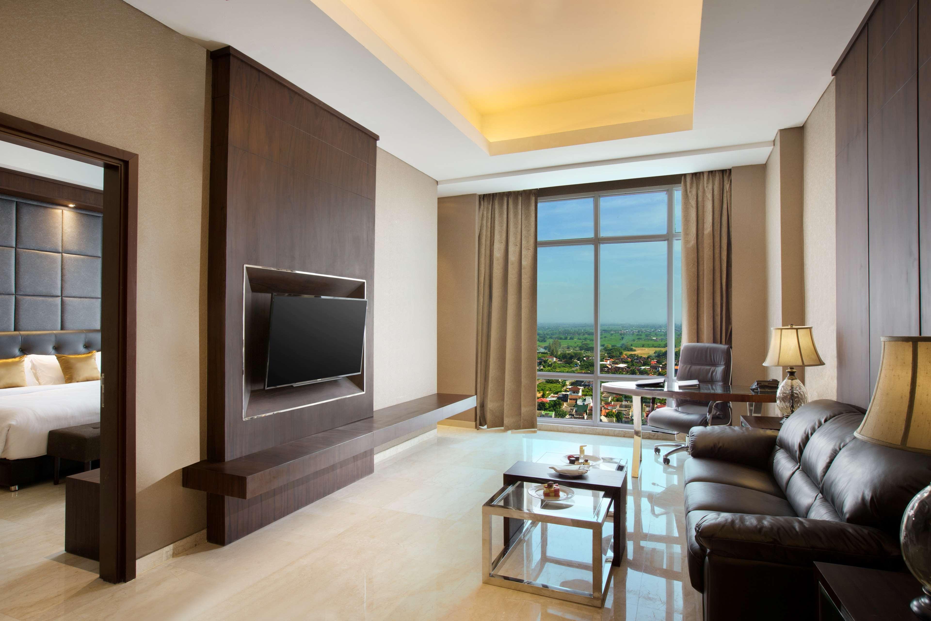 Grand Mercure Solo Baru Extérieur photo