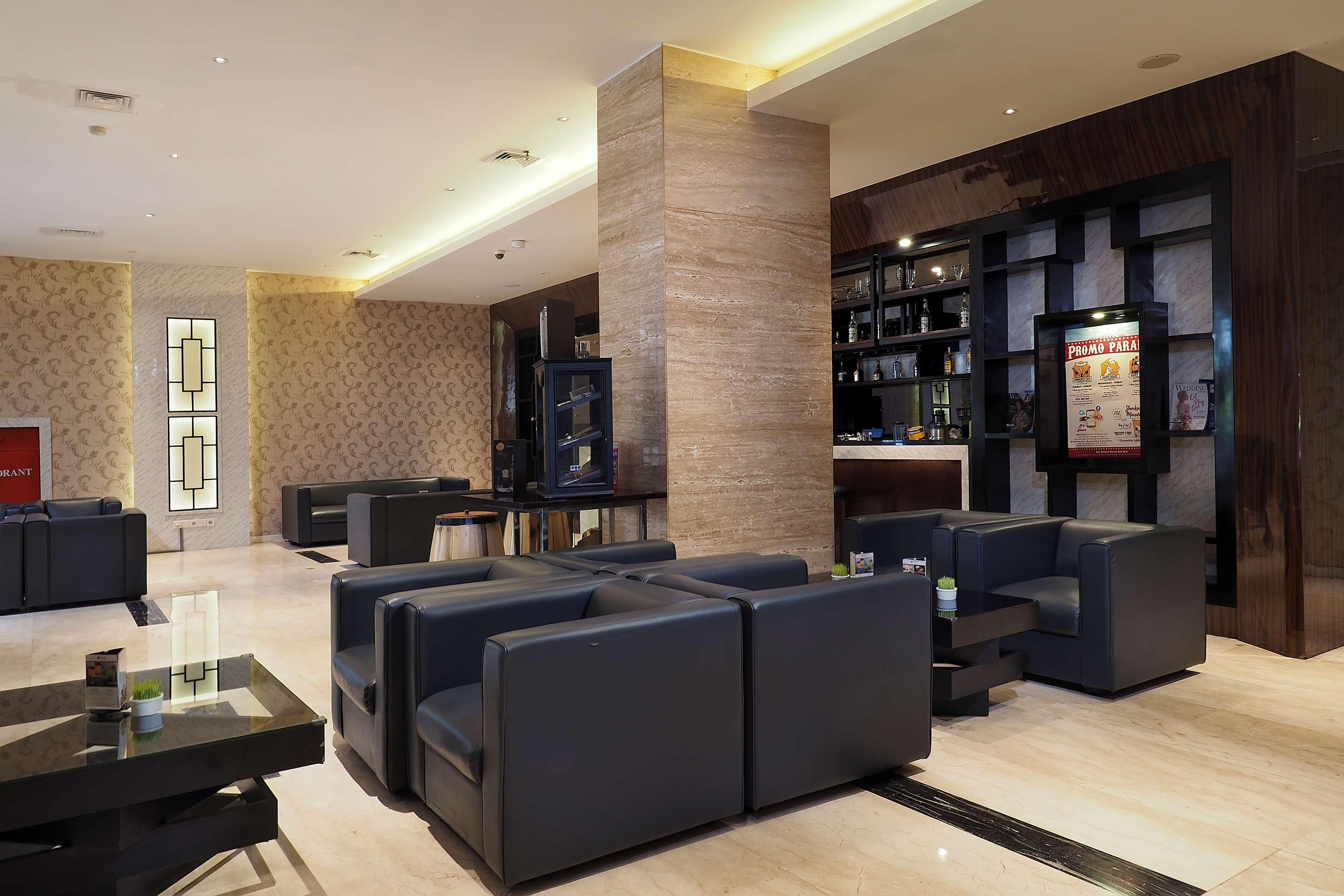 Grand Mercure Solo Baru Extérieur photo